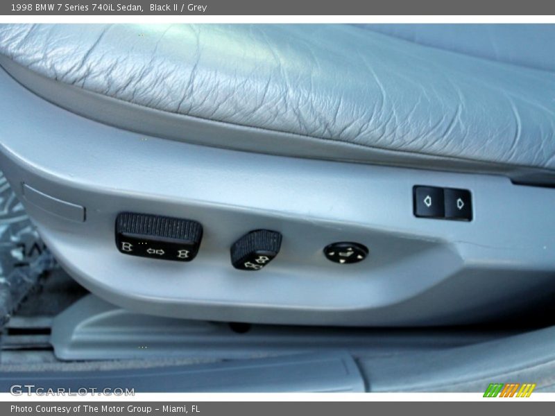 Black II / Grey 1998 BMW 7 Series 740iL Sedan
