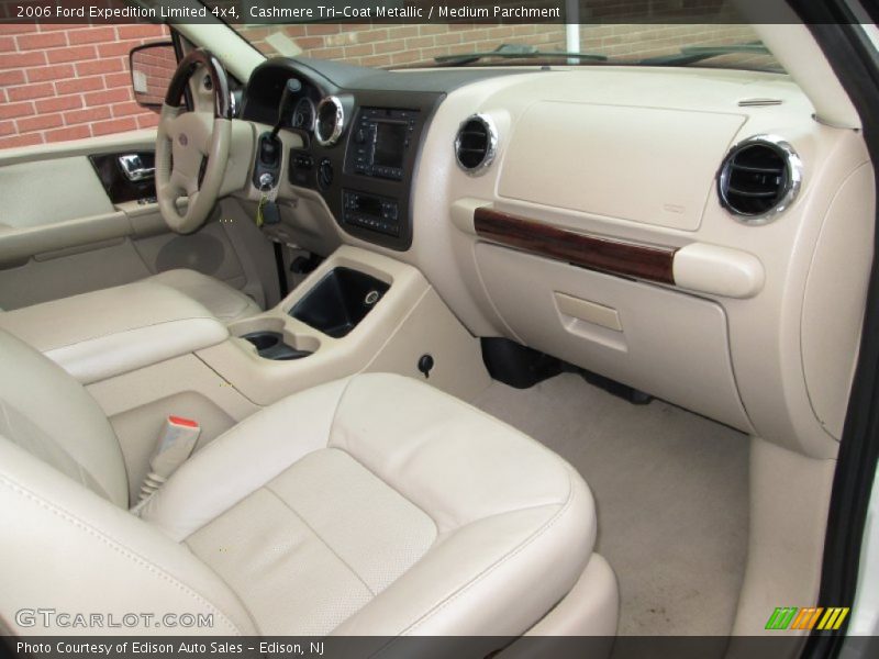 Cashmere Tri-Coat Metallic / Medium Parchment 2006 Ford Expedition Limited 4x4