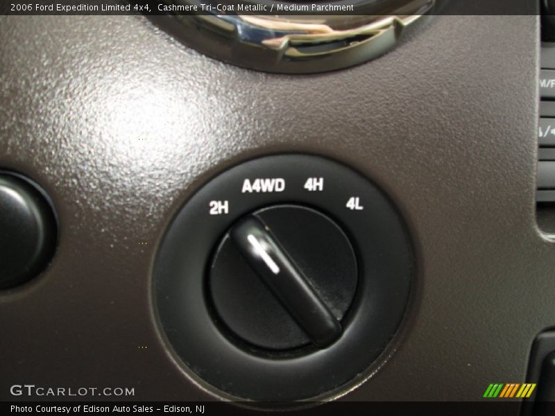 Cashmere Tri-Coat Metallic / Medium Parchment 2006 Ford Expedition Limited 4x4