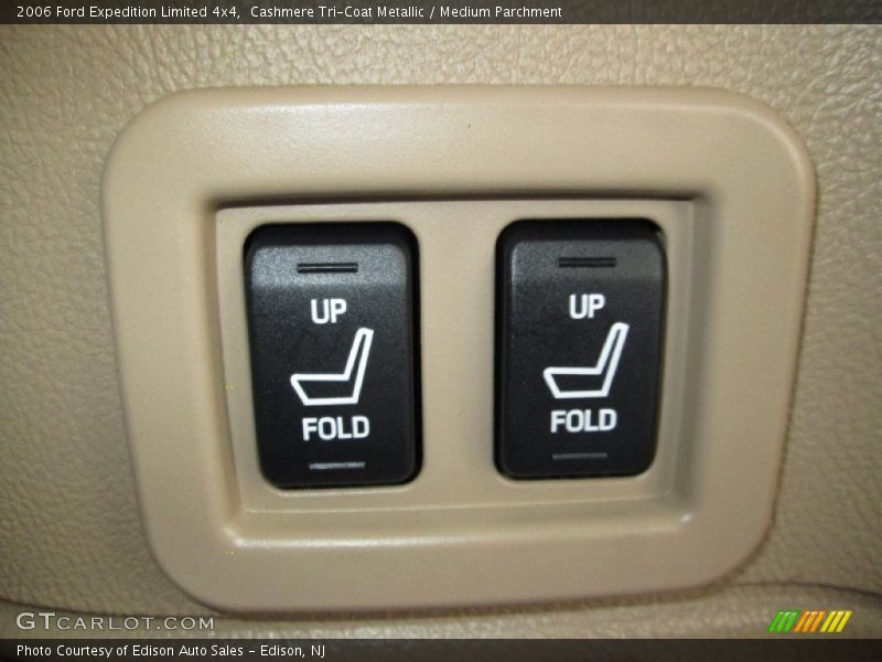 Cashmere Tri-Coat Metallic / Medium Parchment 2006 Ford Expedition Limited 4x4