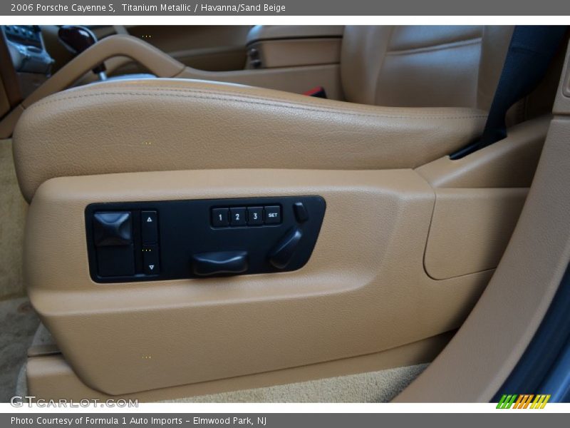 Titanium Metallic / Havanna/Sand Beige 2006 Porsche Cayenne S
