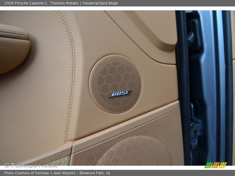 Audio System of 2006 Cayenne S