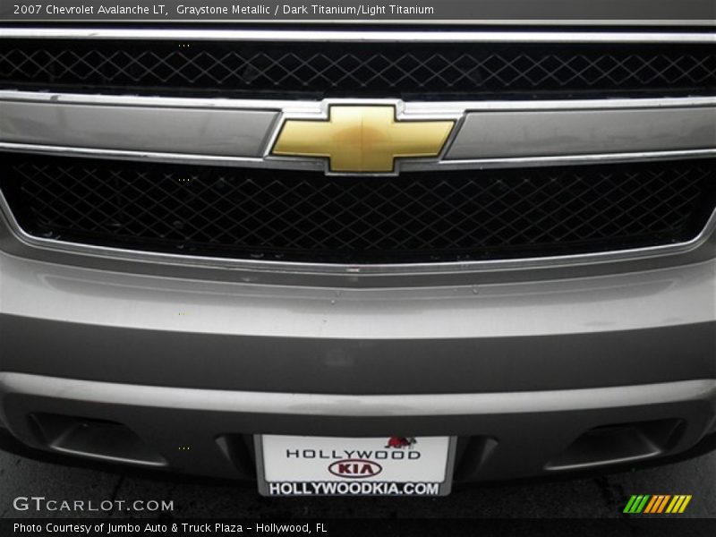 Graystone Metallic / Dark Titanium/Light Titanium 2007 Chevrolet Avalanche LT