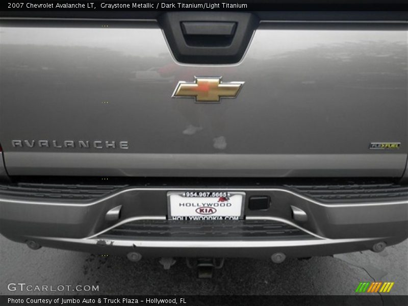 Graystone Metallic / Dark Titanium/Light Titanium 2007 Chevrolet Avalanche LT