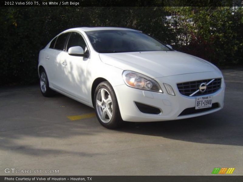 Ice White / Soft Beige 2012 Volvo S60 T5