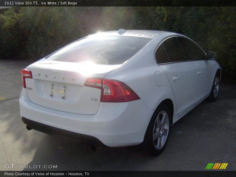 Ice White / Soft Beige 2012 Volvo S60 T5