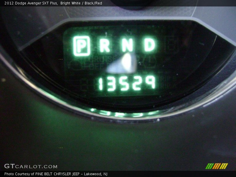Bright White / Black/Red 2012 Dodge Avenger SXT Plus