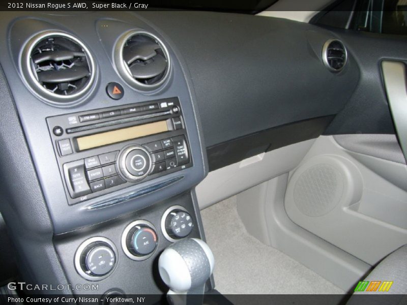 Super Black / Gray 2012 Nissan Rogue S AWD