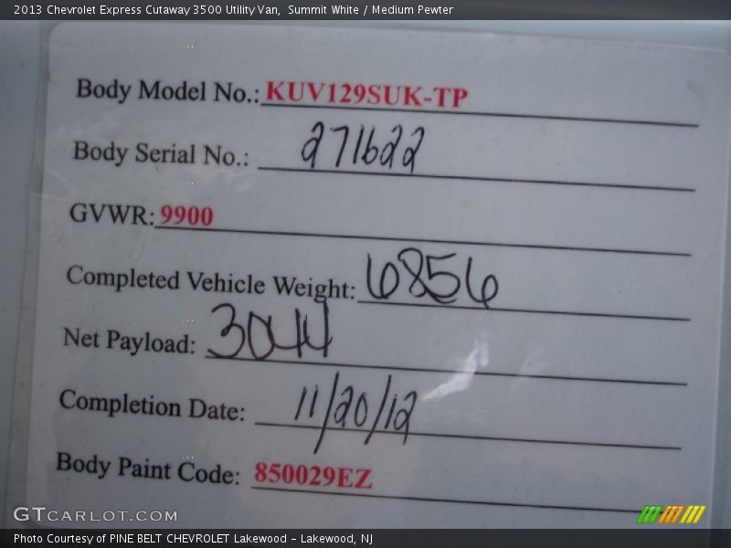 Summit White / Medium Pewter 2013 Chevrolet Express Cutaway 3500 Utility Van