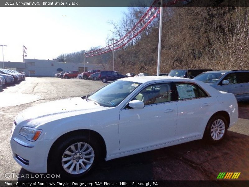 Bright White / Black 2013 Chrysler 300