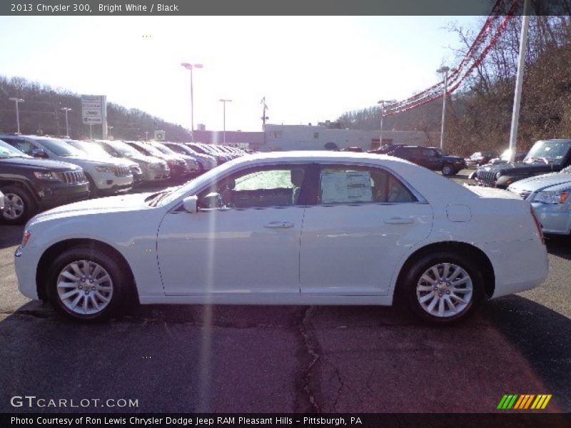 Bright White / Black 2013 Chrysler 300