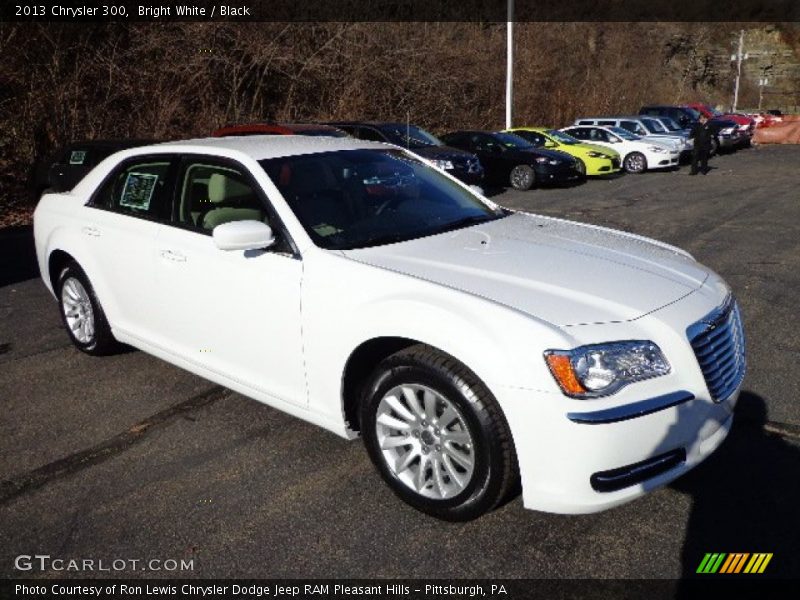 Bright White / Black 2013 Chrysler 300