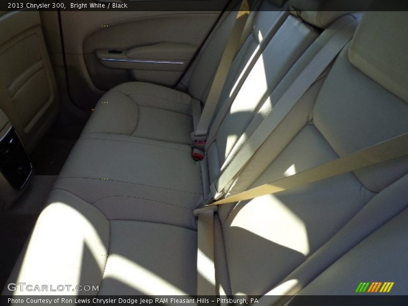 Bright White / Black 2013 Chrysler 300