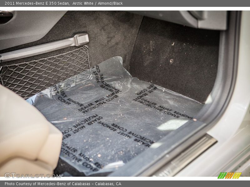 Arctic White / Almond/Black 2011 Mercedes-Benz E 350 Sedan