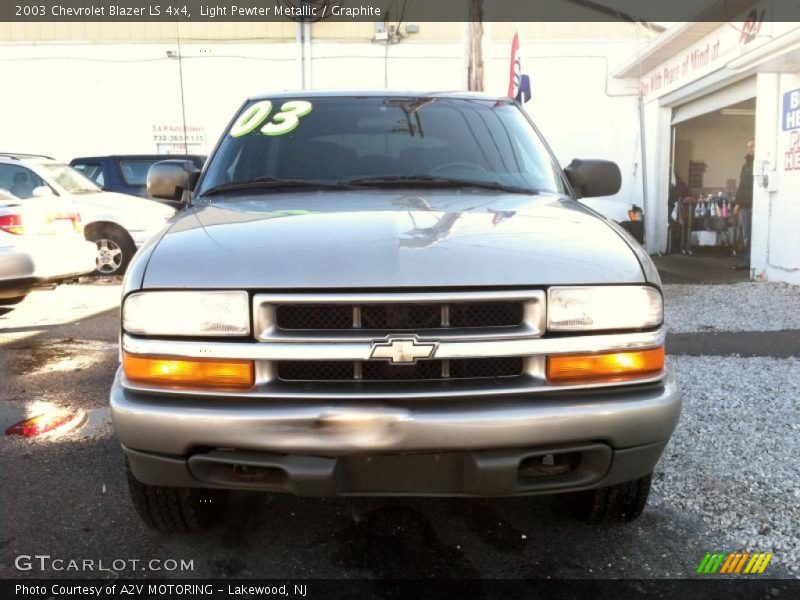 Light Pewter Metallic / Graphite 2003 Chevrolet Blazer LS 4x4