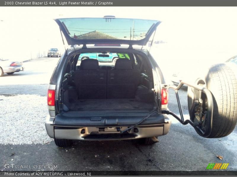 Light Pewter Metallic / Graphite 2003 Chevrolet Blazer LS 4x4