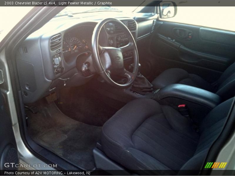 Light Pewter Metallic / Graphite 2003 Chevrolet Blazer LS 4x4