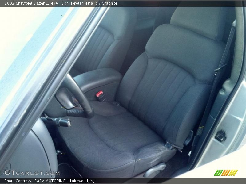 Light Pewter Metallic / Graphite 2003 Chevrolet Blazer LS 4x4
