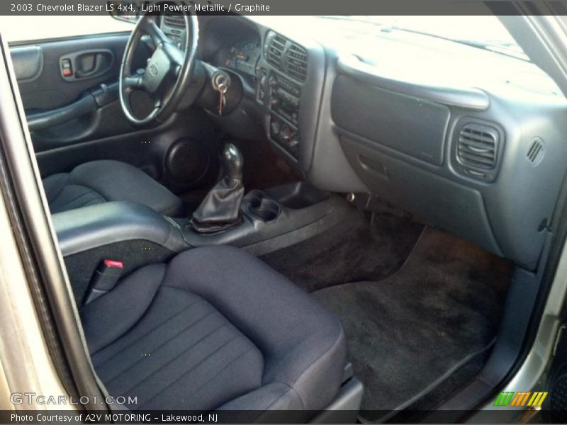 Light Pewter Metallic / Graphite 2003 Chevrolet Blazer LS 4x4