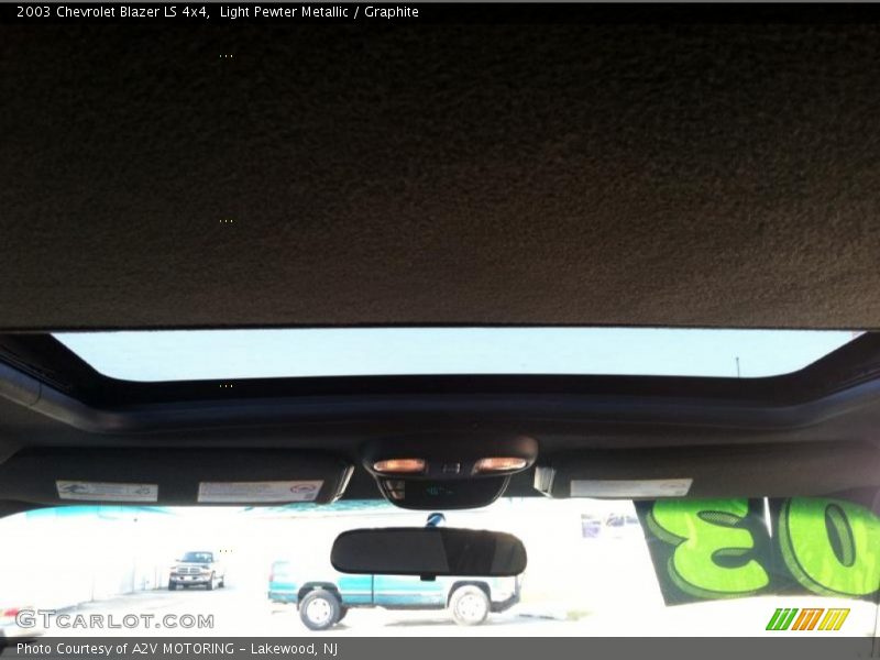 Light Pewter Metallic / Graphite 2003 Chevrolet Blazer LS 4x4