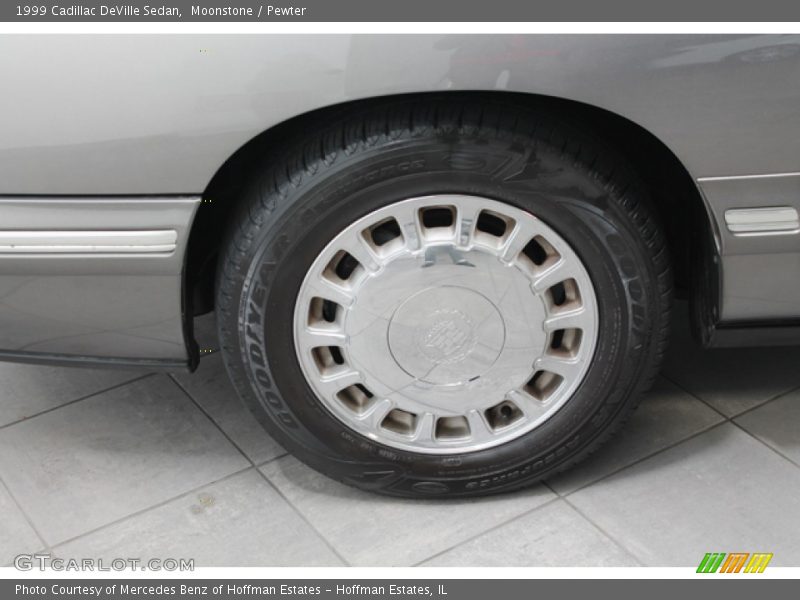  1999 DeVille Sedan Wheel