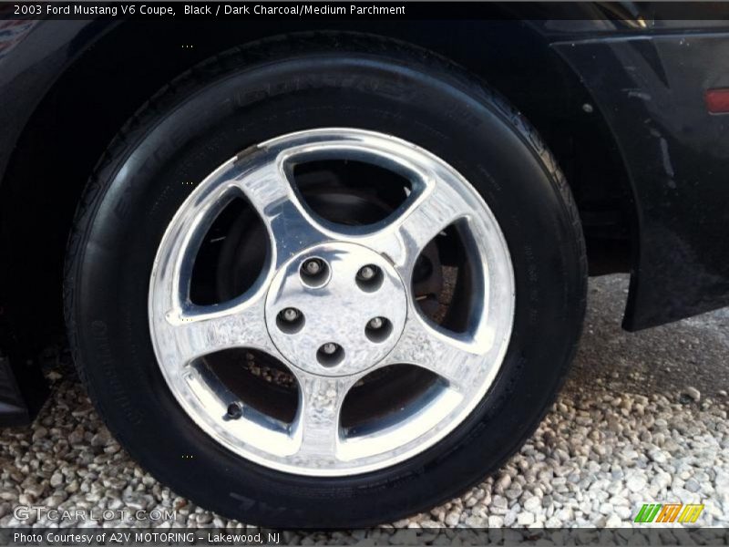  2003 Mustang V6 Coupe Wheel