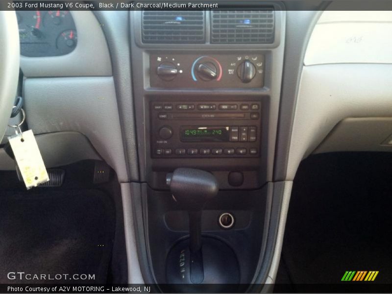 Black / Dark Charcoal/Medium Parchment 2003 Ford Mustang V6 Coupe