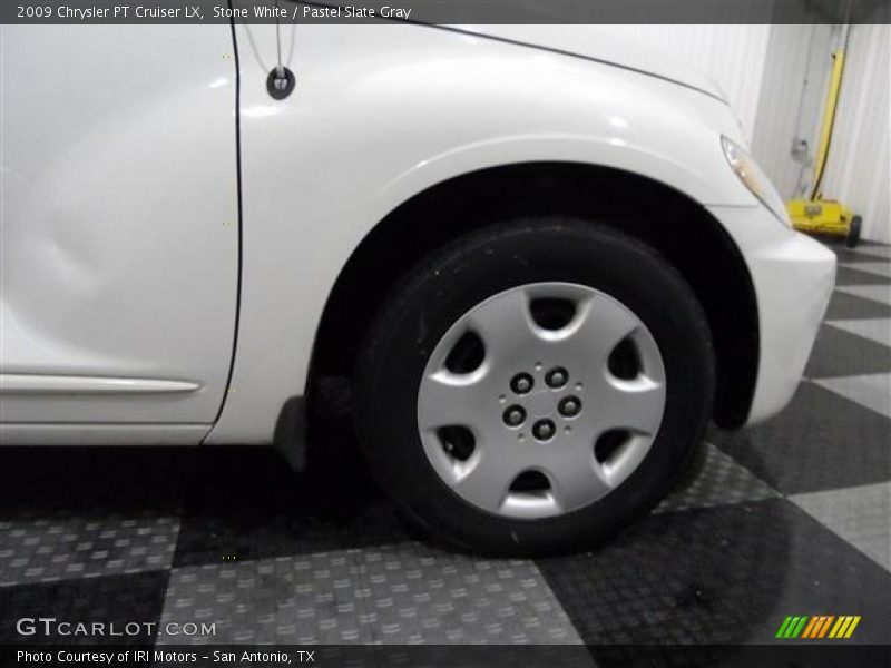 Stone White / Pastel Slate Gray 2009 Chrysler PT Cruiser LX