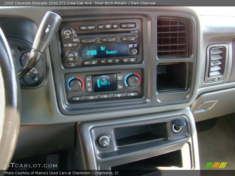 Silver Birch Metallic / Dark Charcoal 2005 Chevrolet Silverado 1500 Z71 Crew Cab 4x4