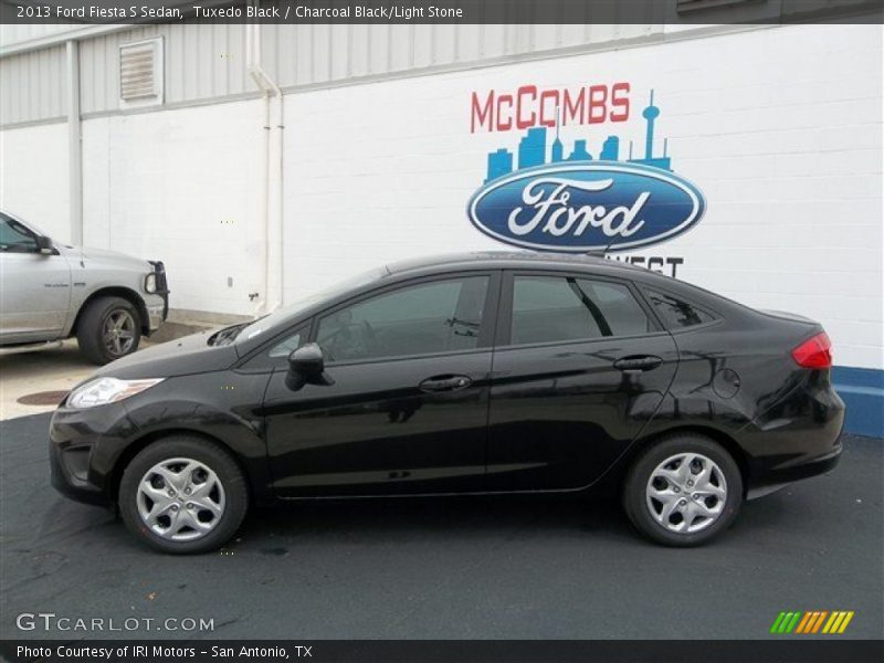 Tuxedo Black / Charcoal Black/Light Stone 2013 Ford Fiesta S Sedan
