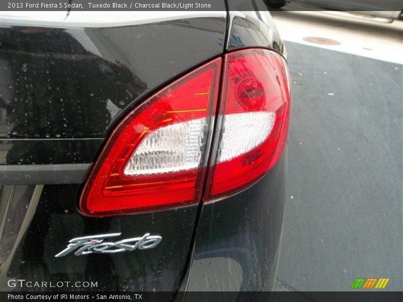 Tuxedo Black / Charcoal Black/Light Stone 2013 Ford Fiesta S Sedan