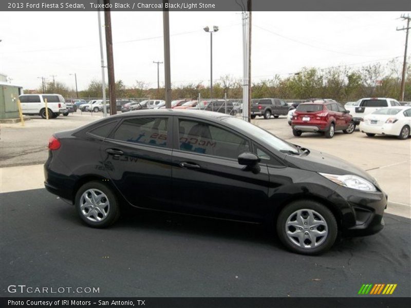 Tuxedo Black / Charcoal Black/Light Stone 2013 Ford Fiesta S Sedan