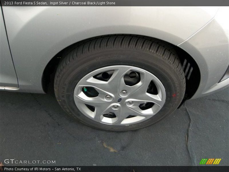 Ingot Silver / Charcoal Black/Light Stone 2013 Ford Fiesta S Sedan