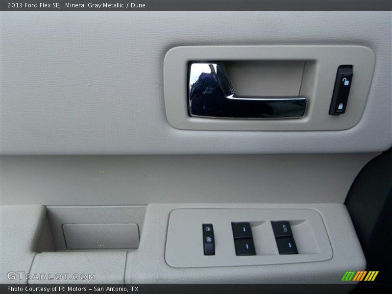 Mineral Gray Metallic / Dune 2013 Ford Flex SE