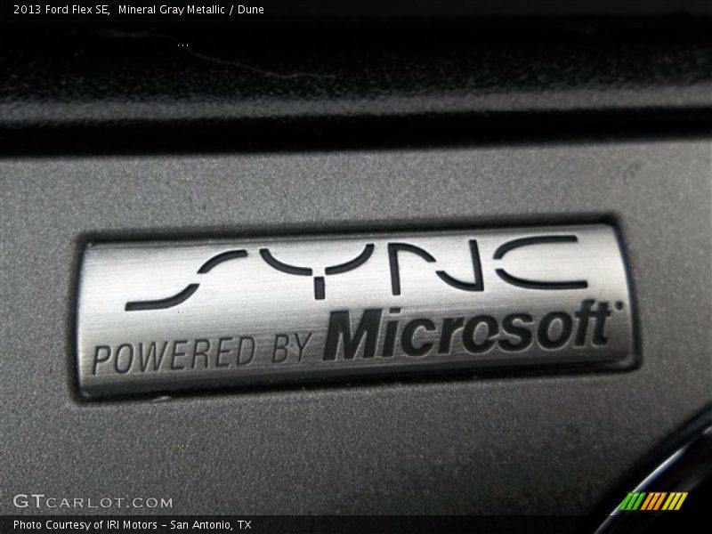 Mineral Gray Metallic / Dune 2013 Ford Flex SE