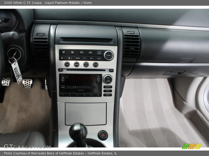 Controls of 2006 G 35 Coupe