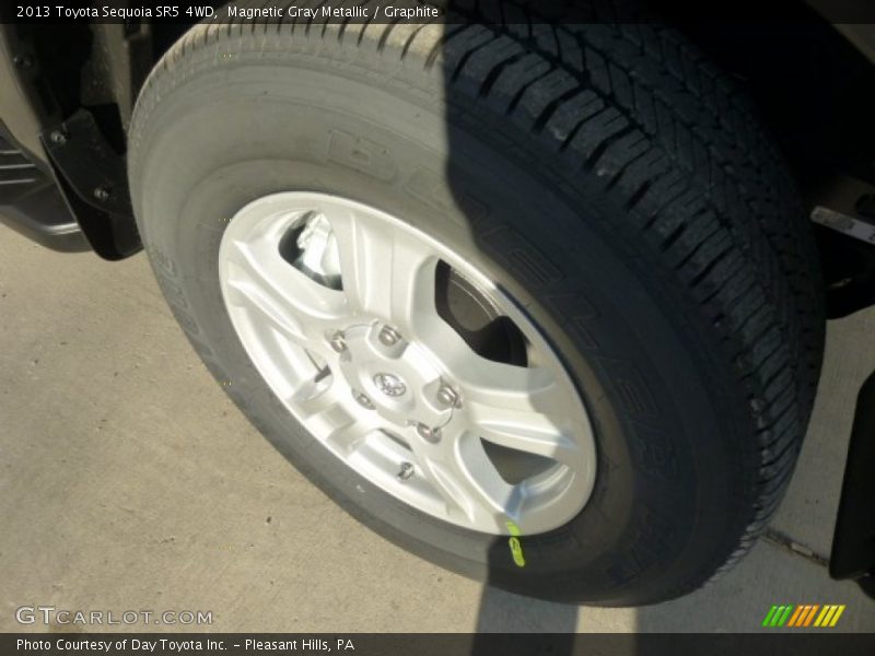 Magnetic Gray Metallic / Graphite 2013 Toyota Sequoia SR5 4WD