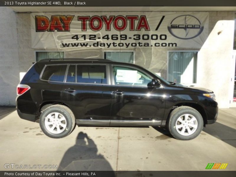 Black / Black 2013 Toyota Highlander SE 4WD