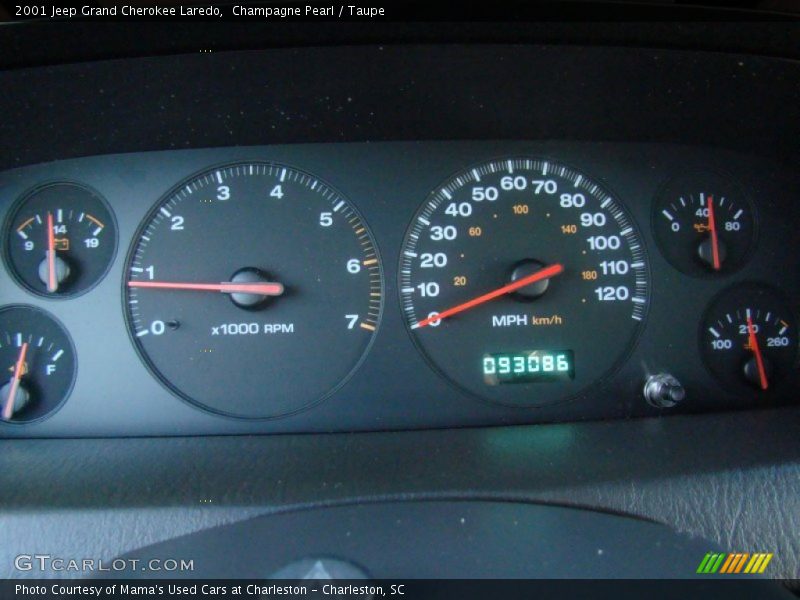 Champagne Pearl / Taupe 2001 Jeep Grand Cherokee Laredo