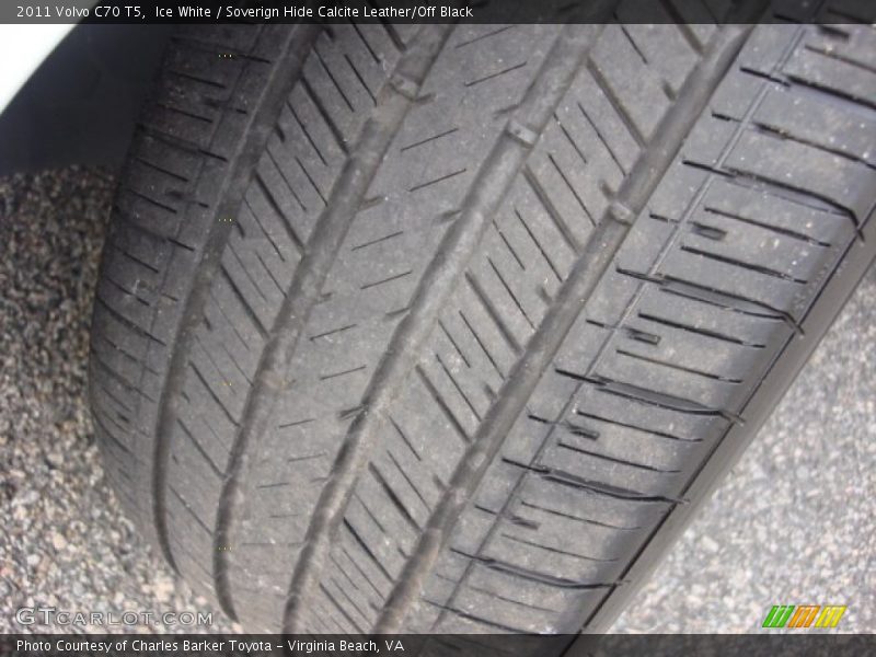 Ice White / Soverign Hide Calcite Leather/Off Black 2011 Volvo C70 T5