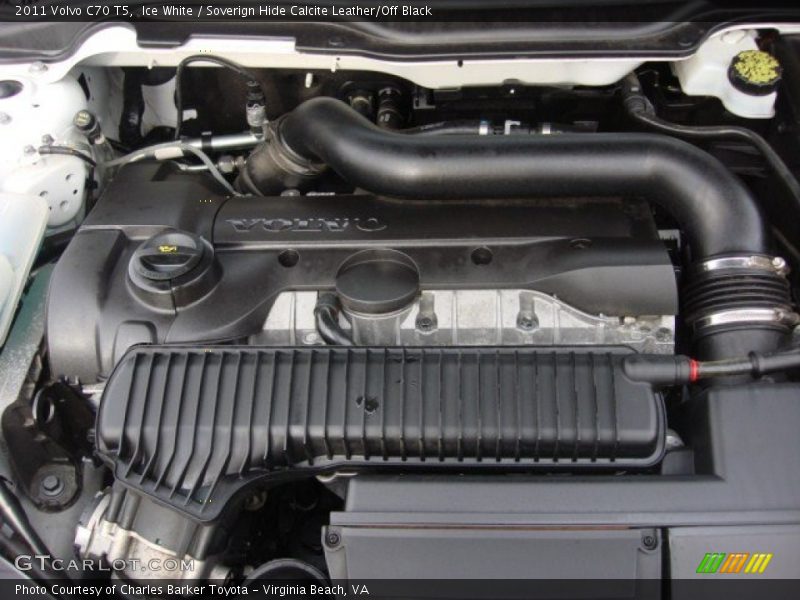 Ice White / Soverign Hide Calcite Leather/Off Black 2011 Volvo C70 T5