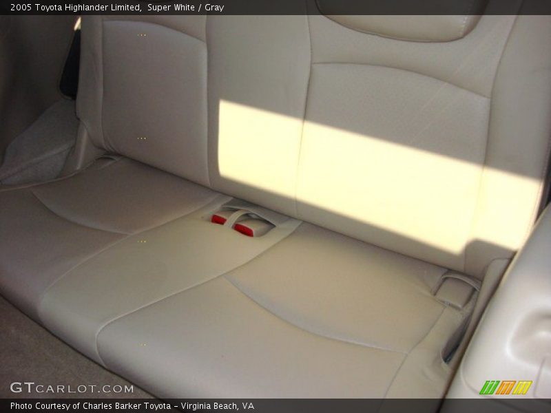 Super White / Gray 2005 Toyota Highlander Limited