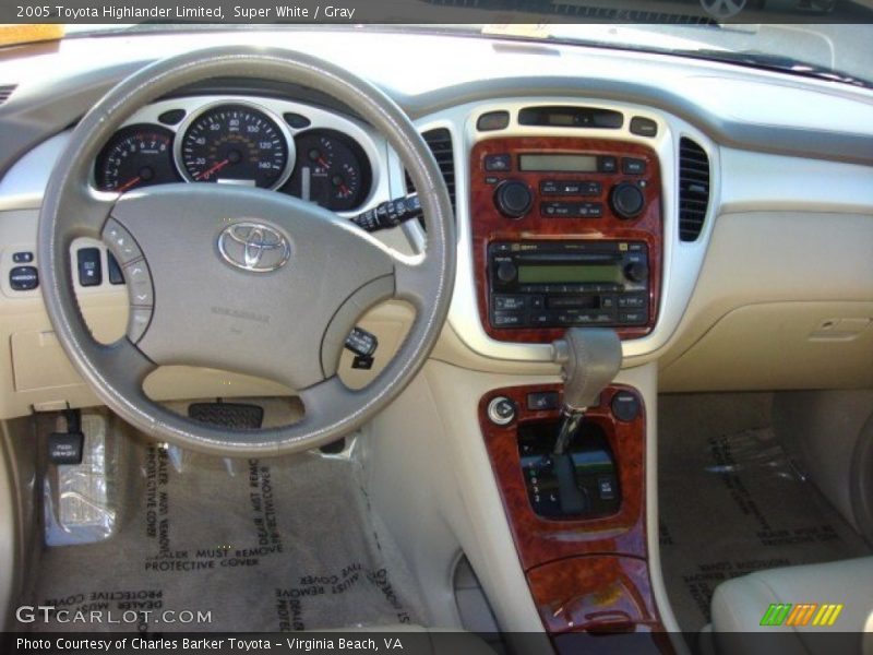 Super White / Gray 2005 Toyota Highlander Limited