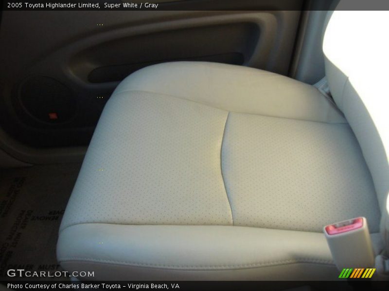 Super White / Gray 2005 Toyota Highlander Limited