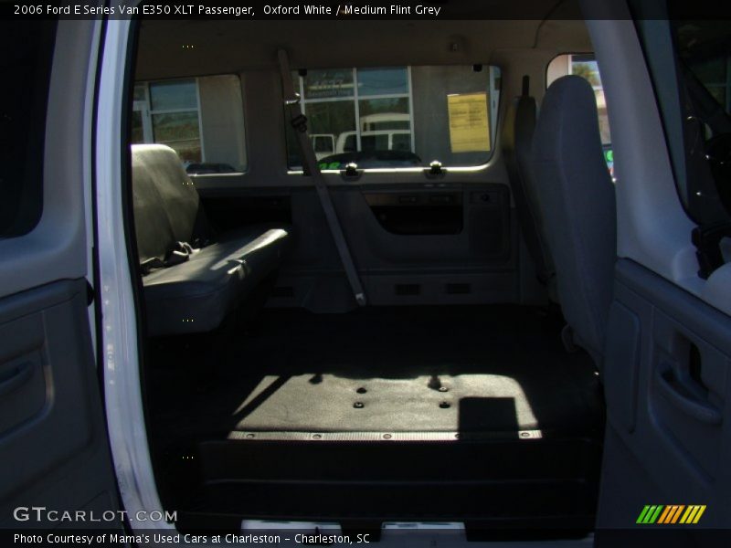 Oxford White / Medium Flint Grey 2006 Ford E Series Van E350 XLT Passenger