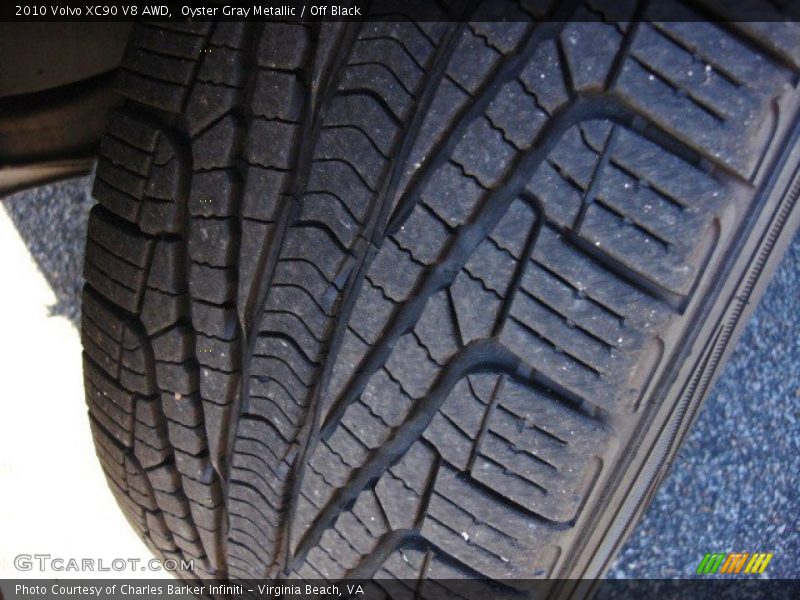 Oyster Gray Metallic / Off Black 2010 Volvo XC90 V8 AWD