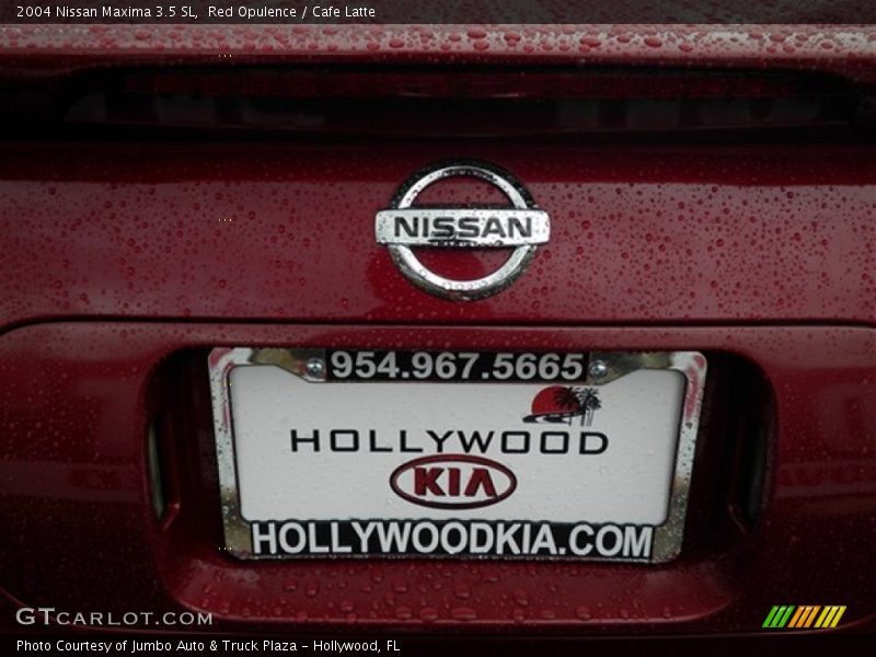 Red Opulence / Cafe Latte 2004 Nissan Maxima 3.5 SL
