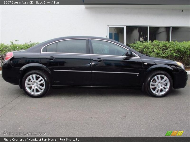 Black Onyx / Tan 2007 Saturn Aura XE