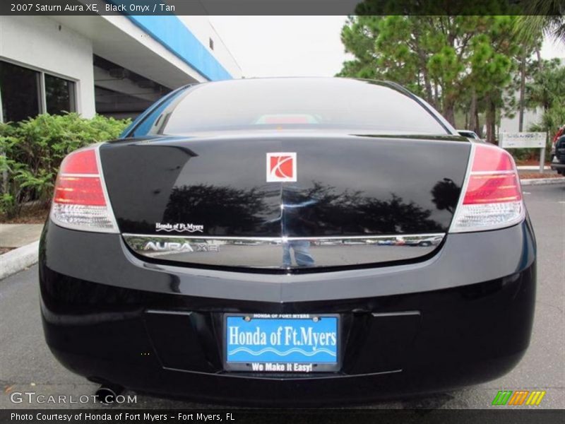 Black Onyx / Tan 2007 Saturn Aura XE