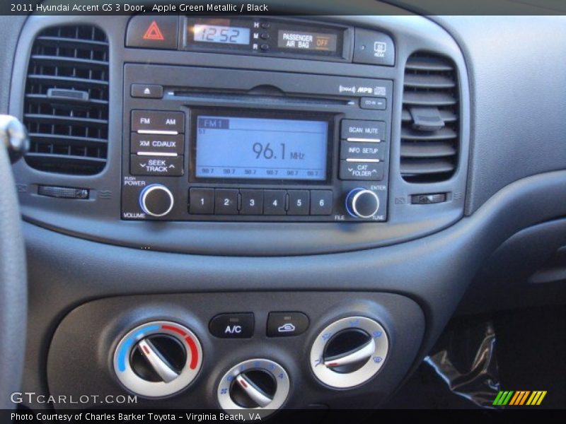 Controls of 2011 Accent GS 3 Door